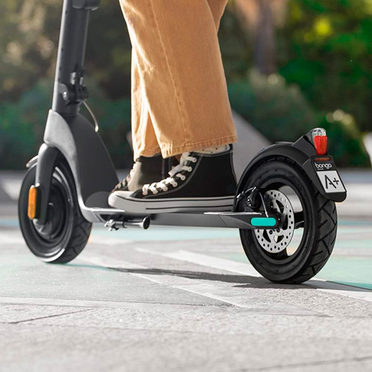 Patinete Eléctrico Cecotec Bongo Serie A+ Max 45 Connected/ Motor 700W/ Ruedas 10'/ 25km/h/ Autonomía 45km/ Negro 3 Patinete Eléctrico Cecotec Bongo Serie A+ Max 45 Connected/ Motor 700W/ Ruedas 10'/ 25km/h/ Autonomía 45km/ Negro